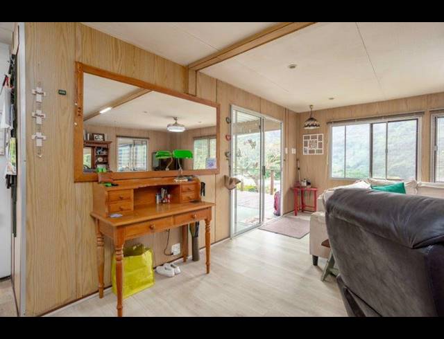 1 BEDROOM APARTMENT FOR SALE IN ESCOMBE